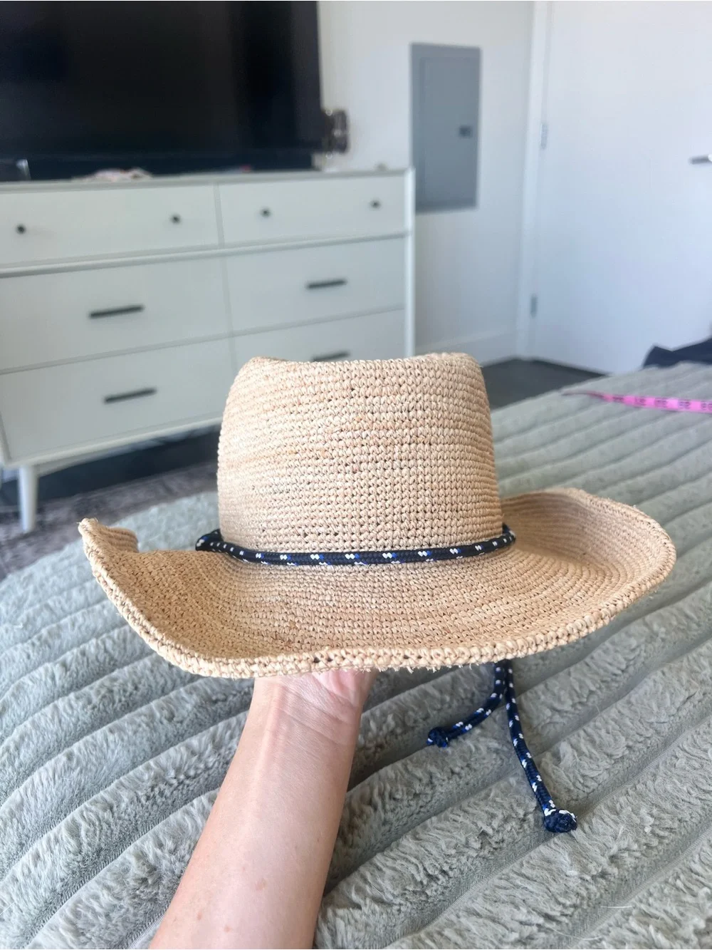 Aritzia Lasso Raffia Strap Cowboy Hat Sandy Beige/Admiral Size XS